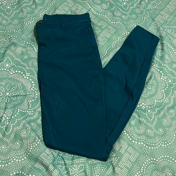 Women’s Stretch Knit Leggings - Picture 4 of 4